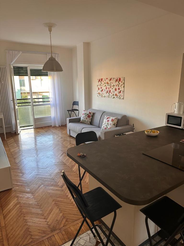 Kibilu - Via Lomellina Mm Argonne - Linate Airport Appartement Milaan Buitenkant foto